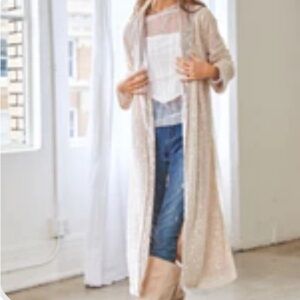 Sz S. NWOT Pink sequined Duster. Perfect for the holidays or anytime.